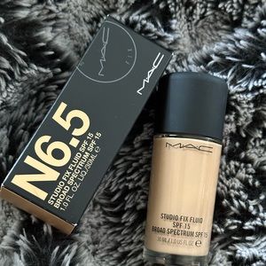 BNIB Mac N6.5 Studio Fix Fluid SPF 15 Foundation